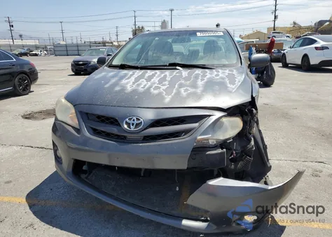 2012 Toyota Corolla Base z USA, uszkodzony, nr VIN 2T1BU4EEXCC829984